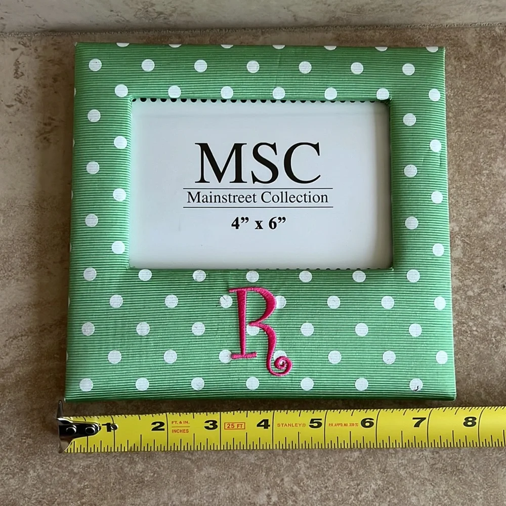 Monogram initial R picture frame - Picture 2 of 9
